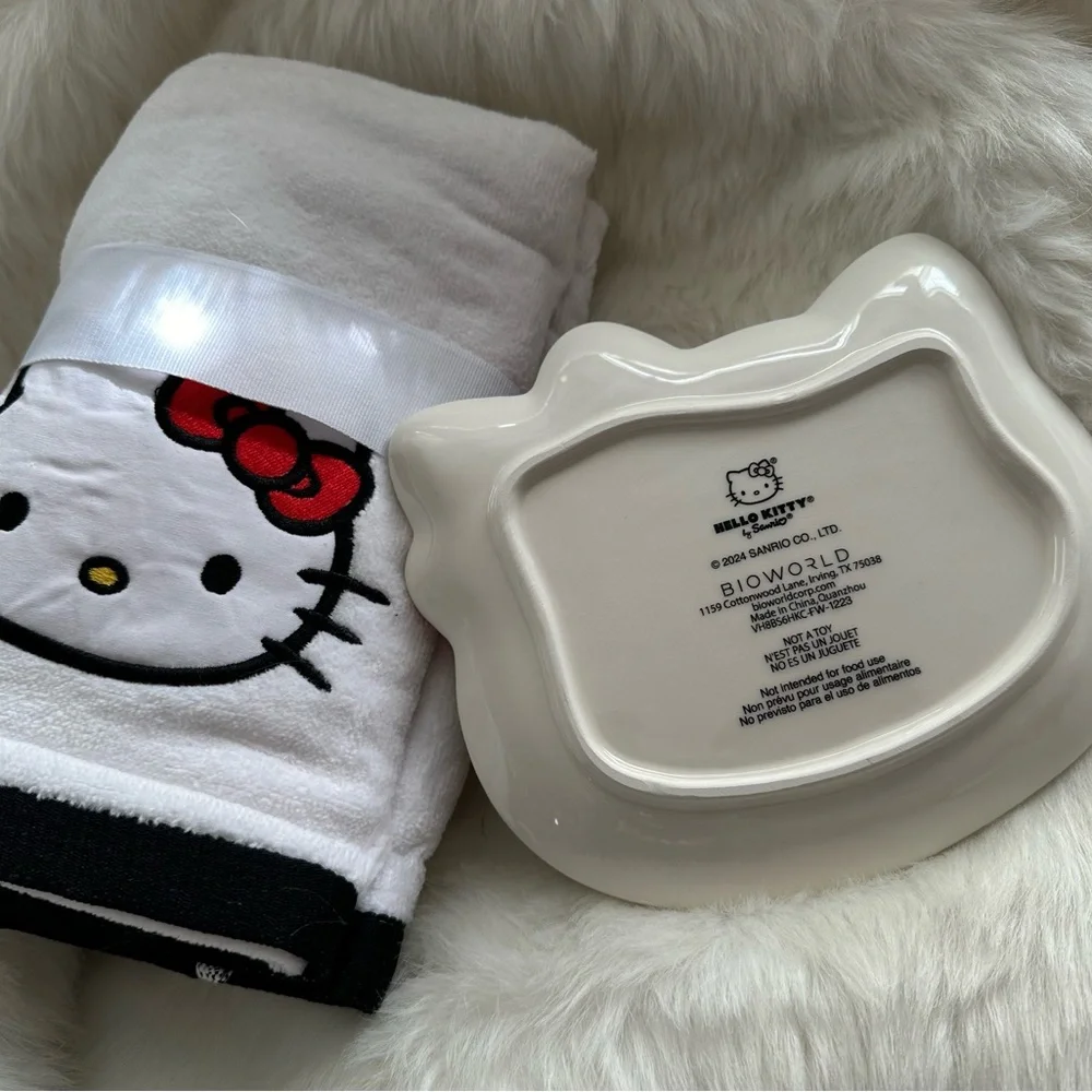 Hello Kitty 2Towels & Ceramic Tray